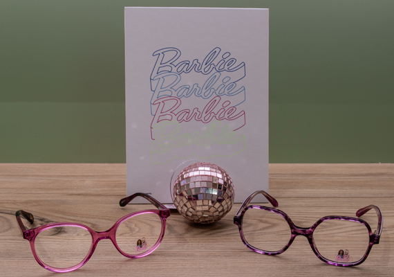 Du milieu de gamme aux montures de cr&eacute;ateurs en passant par les marques de grands couturiers, nous nous effor&ccedil;ons de vous pr&eacute;senter une gamme large et vari&eacute;e de montures.